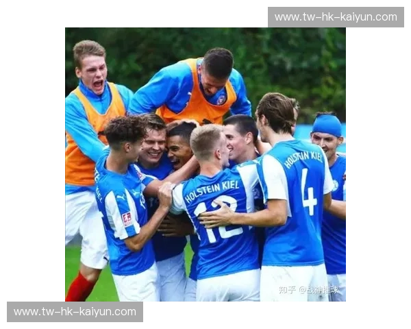 德乙射手榜揭秘：争冠路上的尖刀们